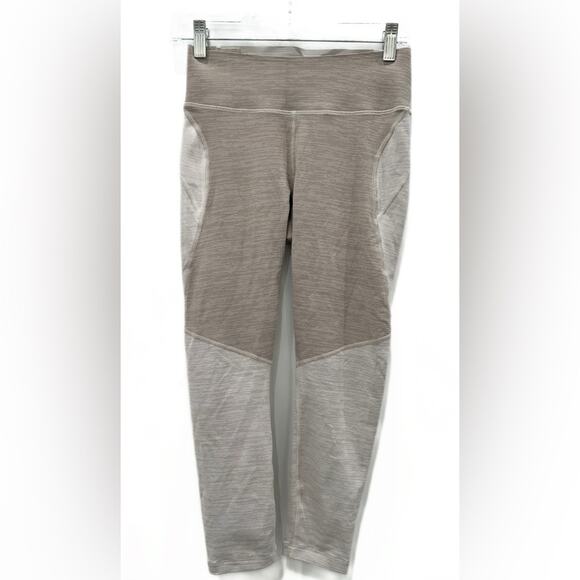 NWOT Outdoor Voices Tech Sweat Two Tone 7/8 Leggings. - Picture 4 of 8